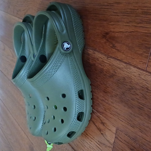 Crocs classic army green clogs - Picture 3 of 5